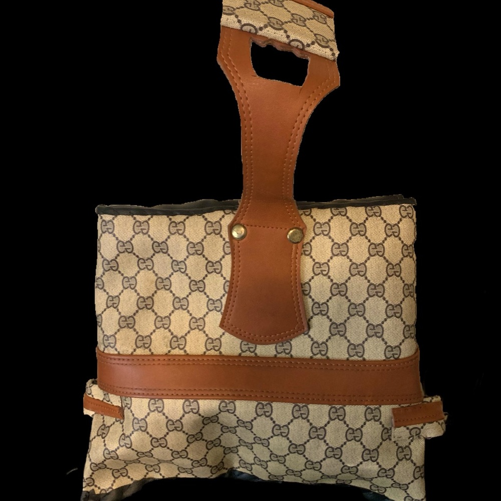 A Male Side saddle cargo holster bag